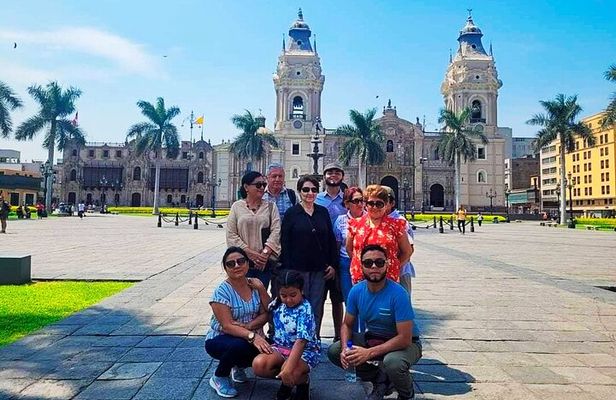 Lima City Walking Tour and Visit to the Catacombs 