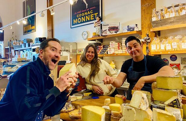 Beverly Hills Food Tour with Gourmet Tastings and Drinks