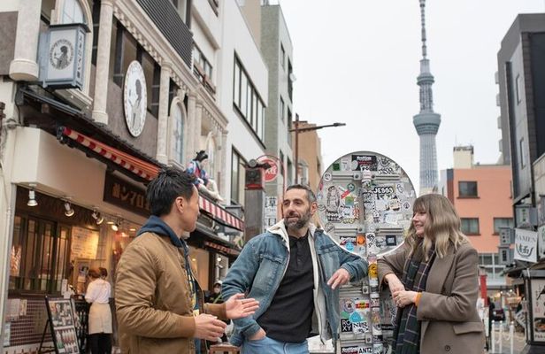 Tokyo Private & Personalized Kickstart Tour with a Local Guide