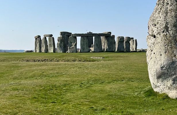 Stonehenge Private Car Tour - Self Guided with Chauffeur