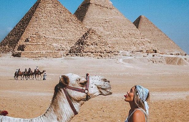 Private Tour to Pyramids ,Sphinx & Egyptian Museum from Hurghada