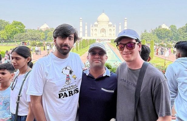 Private City Tour Of Agra With Car Driver And Guide