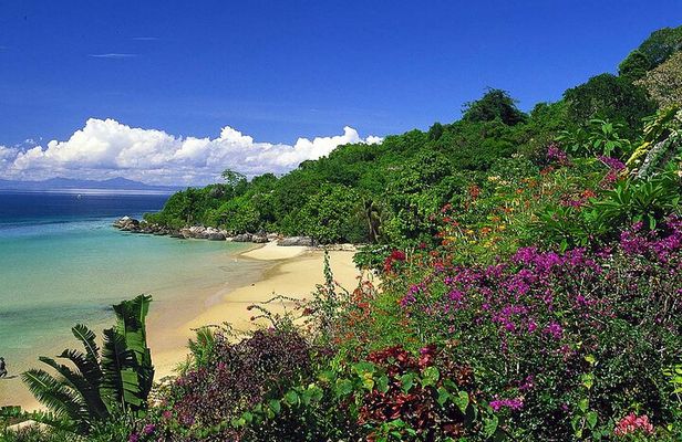 Private Day Tour to Nosy Mitsio with Guide and Lunch