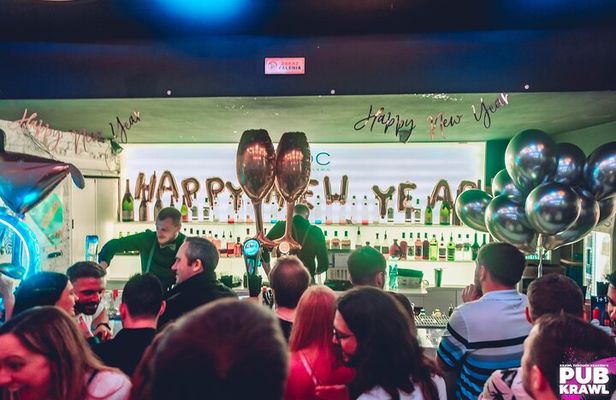 New Year's Eve crawl with 2 Hours free alcohol + Buffet - Krawl Through Krakow