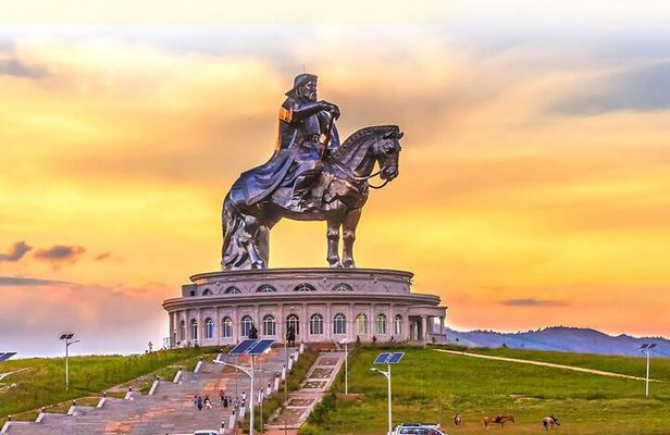 Genghis Khan Statue Tour: 3-Hour Ticket Included