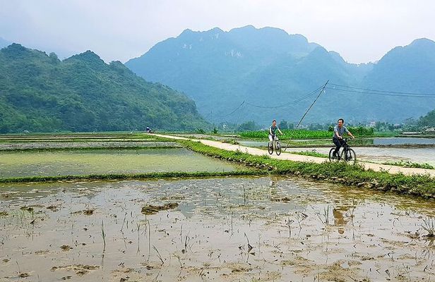 Full-Day Off-Road Trekking in Pu Luong with Optional Biking