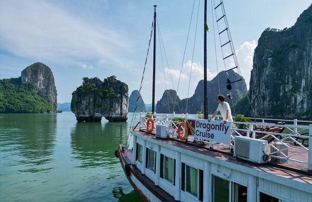 Halong Islands, Cave, Kayak, Bamboo Day Tour w Dragonfly Cruise