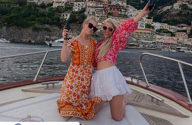 Shared Sunset Cruise from Positano with Drinks & Snacks 1.5-Hour