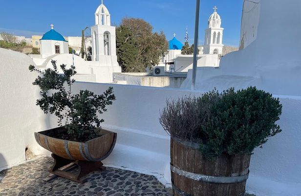 The Best of Santorini: 5-Hour Private Guided Tour of the Island