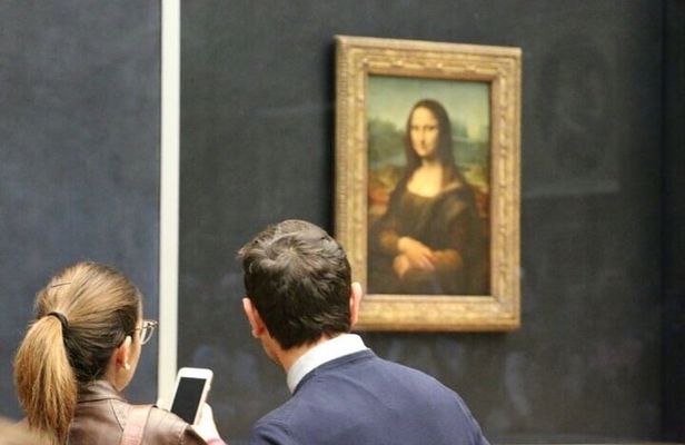 Louvre Museum & Mona Lisa Semi-Private Guided Tour (Max 6 People)
