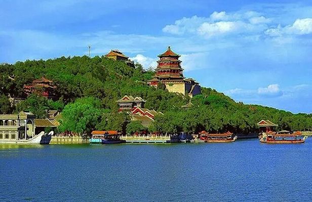 Private 5-Hour Summer Palace In-depth Tour including Boat Ride
