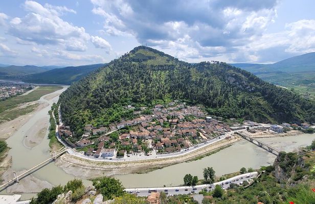 Berat Private Day Tour from Tirana – Castle, Local Food & Tasting