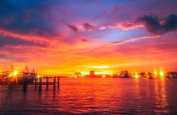 Private Sunset Crab island Tour up to 6 people captain