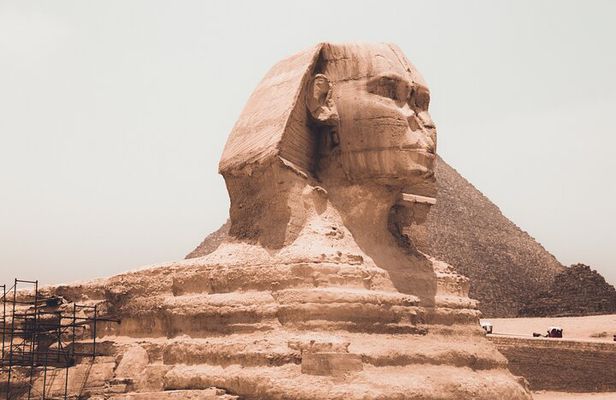 Private Half-Day Tour at the Pyramids of Giza and Sphinx