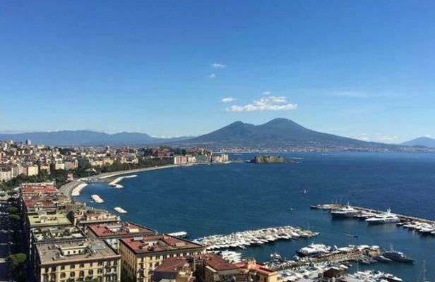 Private Guided Half Day Panoramic Tour in Naples