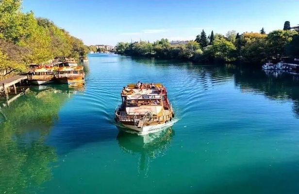 Manavgat Boat, Bazaar & Waterfall Tour with Transfer from Alanya