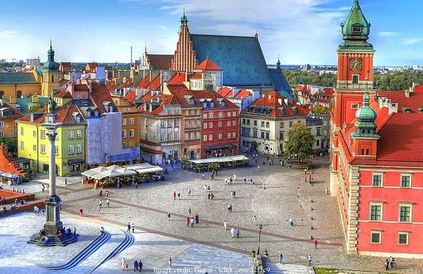 A Day in Warsaw: Private Full-Day Highlights Tour