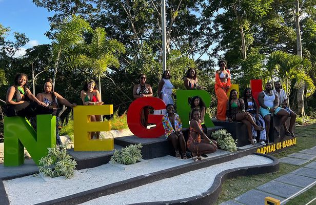 Negril Seven Mile Beach and Ricks Cafe Day Tour