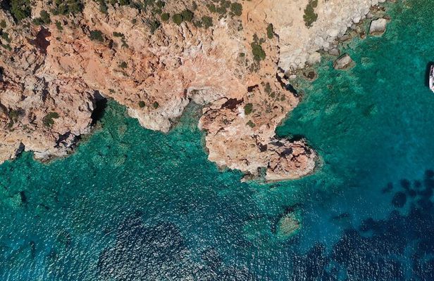 Private Morning Cruise from Pollonia to Polyaigos(Half-Day)