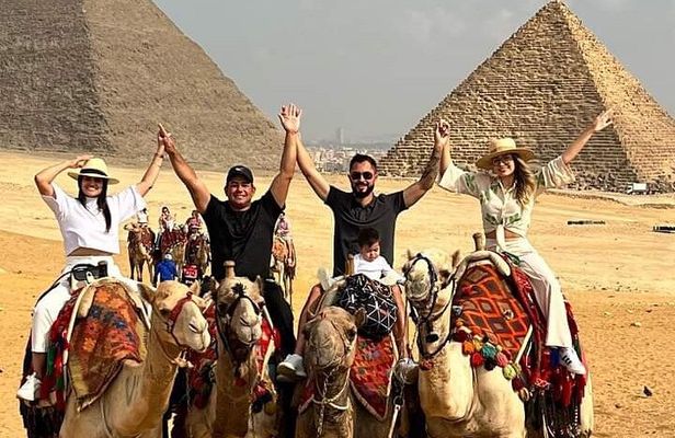 Full-Day Tour in Cairo by Bus