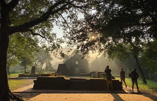 Private Tour at My Son Sanctuary with Dance Performance