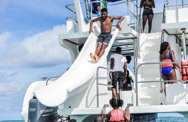 Punta Cana Party Boat (Only Adult) this Couple price