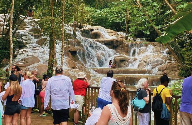 Dunn's River Falls and Tubing Combo Tour from Ocho Rios