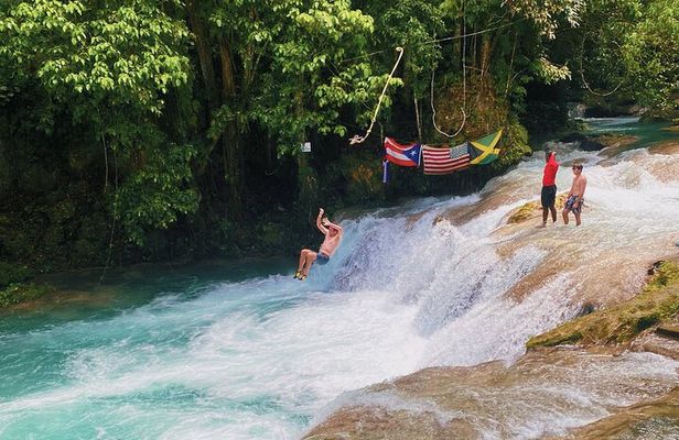 Blue Hole and Sightseeing Tour from Ocho Rios