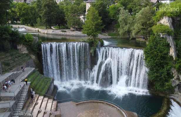 Bosnian Kingdom Capitals: Travnik & Jajce Tour from Sarajevo