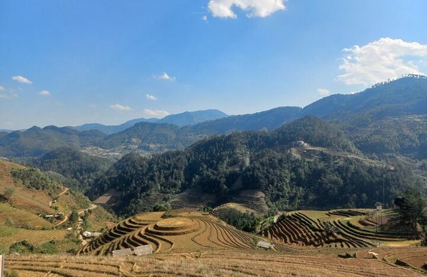 5 Days Private Tour in Hanoi, Mu Cang Chai and Sapa