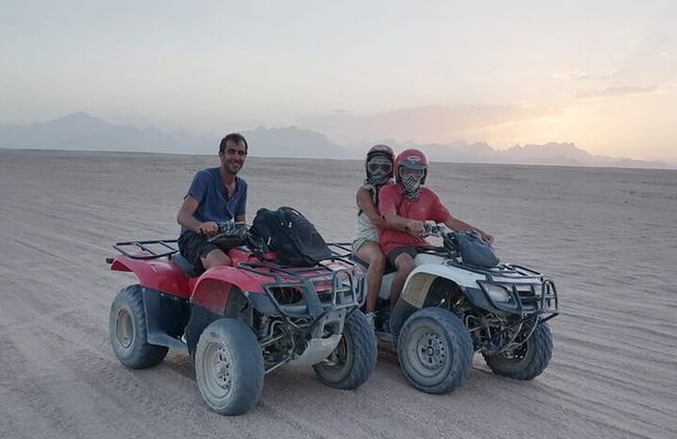 PRIVATE! 3-Hour or 5-Hour Quad Safari Tour to Sahara Desert