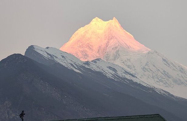 Manaslu Circuit Trek 13 Days