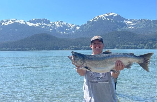 3 Hours Fishing Experience Class in Juneau