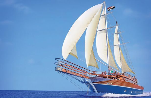 Sharm: Pirates Sailing Boat Ras Mohammed & White island and Lunch