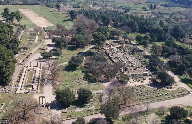Half-Day Private Tour from Katakolon to Olympia by : Nassos
