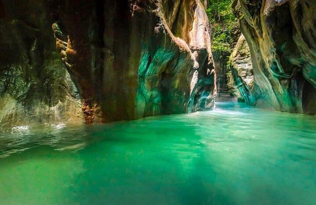 7 Waterfalls Excursion Taino Bay & amber cove