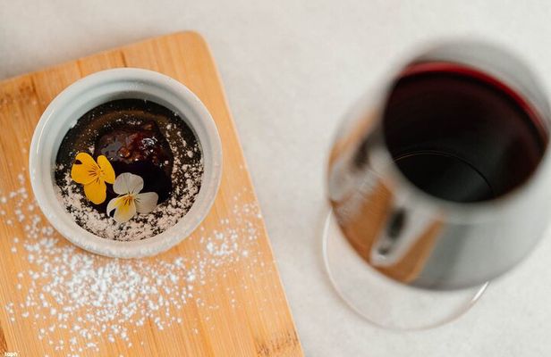 Cheers to 6 Island Wines tasting and food pairing in Athens