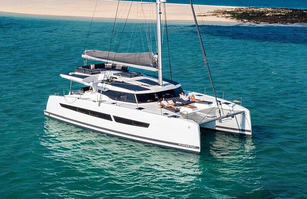 Semi-Private Cruise on Lux Catamaran (Meal, Drinks & Transport)