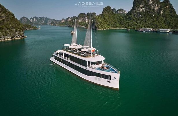 Jade Sails - Luxury Day Tour on Halong Bay and Lan Ha Bay