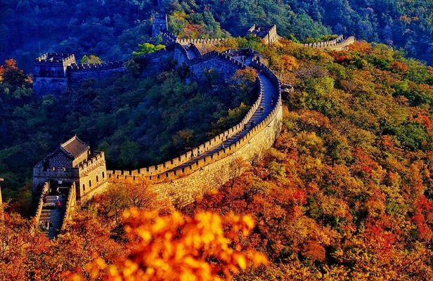 Boutique Early Bird or Sunset Tour of Mutianyu with VIP Pass