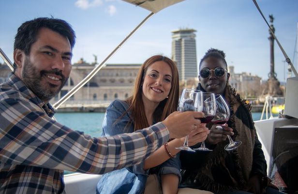 Sailing Tour and Tasting of Submarine wines on board