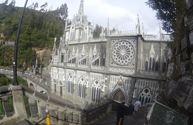 Full day private tour to Las Lajas Sanctuary from Quito.