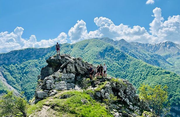 LUKOMIR VILLAGE HIKE & TREK TOUR (nature, hike, food & panorama)