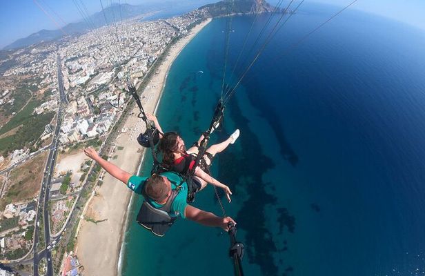 Tandem Paragliding from Antalya to Alanya