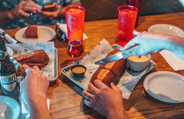 Historic Charm Tour: Food & History in the Victorian Highlands
