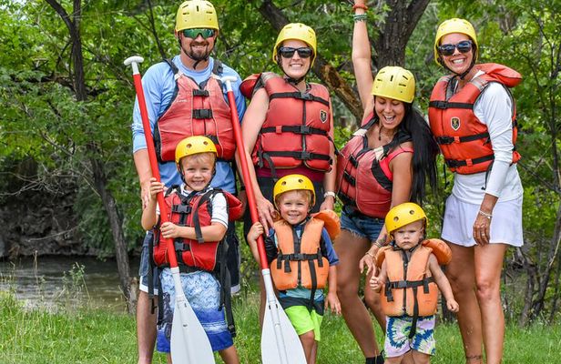 Family Float (FREE Lunch, Digital Photo, and Wetsuit Use)