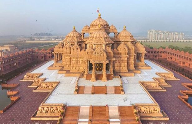 Private Full Day Old and New Delhi City Tour