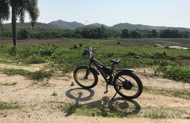 Half-day hilly adventure to Mae Wang (some unpaved, GUIDED)