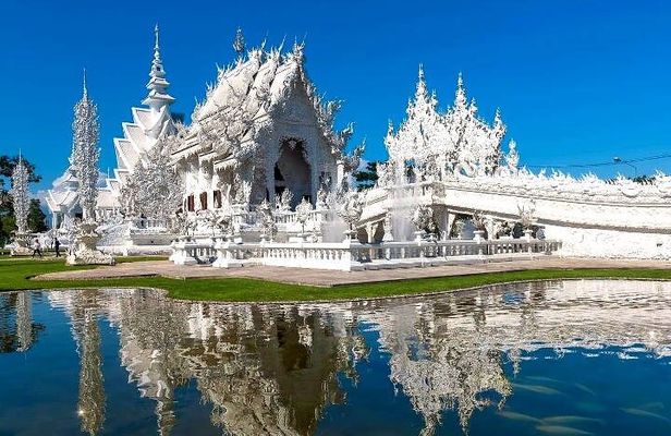 Chiang Mai - Chiang Rai Temples, Long Neck Karen, Golden Triangle