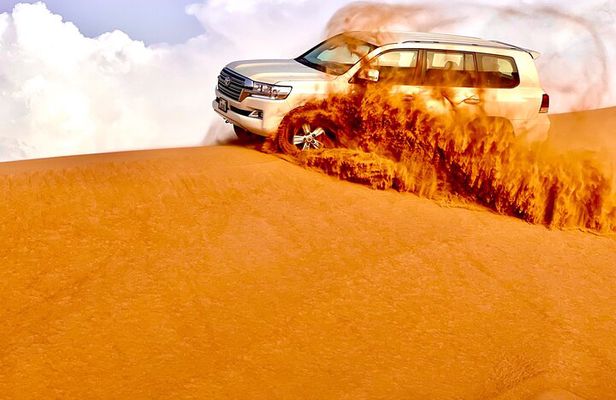 Private Red Dunes Desert Safari in Lahbab